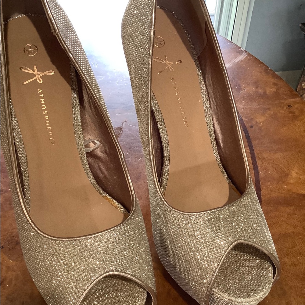 Ladies shoes